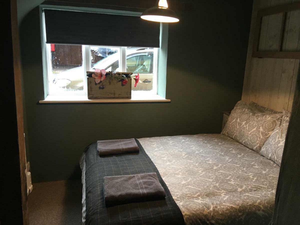 דירות איפסוויץ' Square House Bildeston High Street מראה חיצוני תמונה